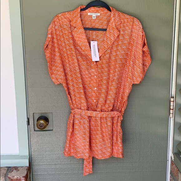 Banana Republic Tops - NWT-BANANA REPUBLIC- size XL orange blouse